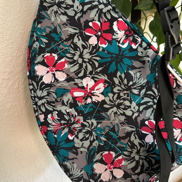 Kavu Painted Floral 25th Anniversary Mini Rope Sling Bag - Picture 3 of 8